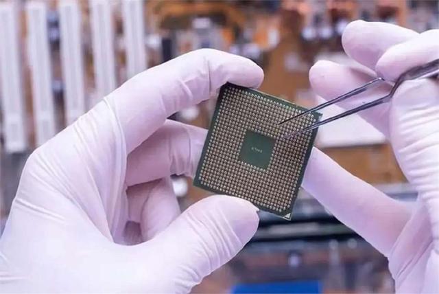 上半年中國芯片出口5427億，歐美繃不住了，美國封鎖技術失敗(圖2)